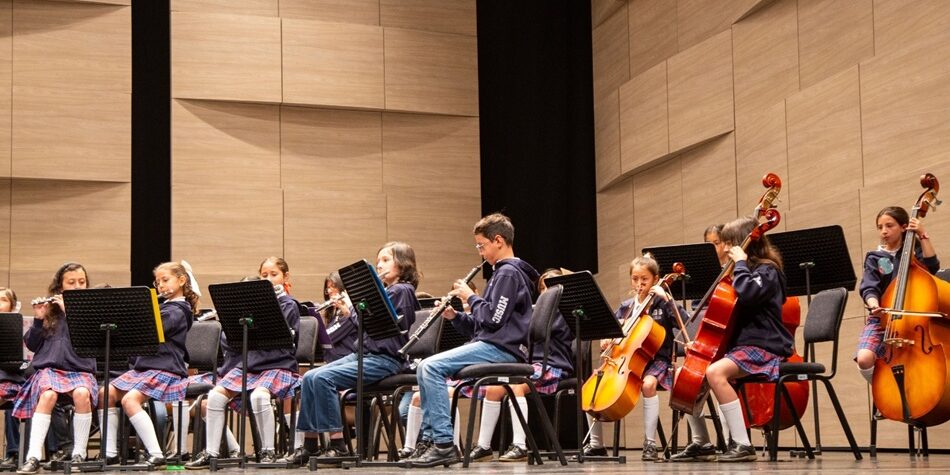 Niños y jóvenes musicos